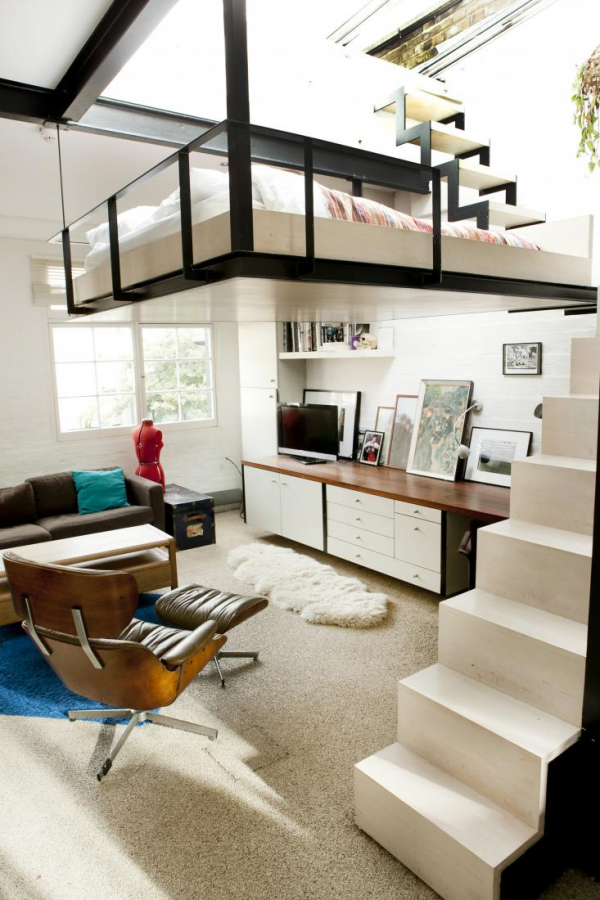 staircase-suspended-bed-rooftop